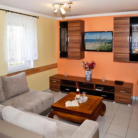 Idyllic In Bastorf With Balcony Apartment Kagsdorf