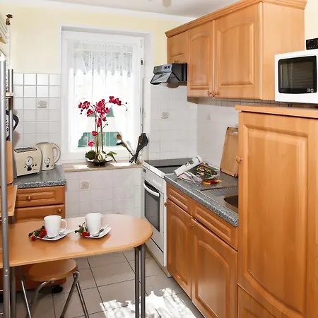 Idyllic In Bastorf With Balcony Apartman